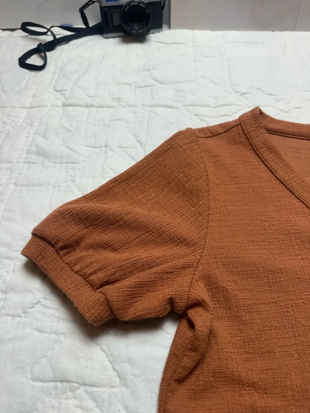 LOFT Rust Brown Textured Knit Henley Top Short Sleeve V Neck Medium - Picture 7 of 10